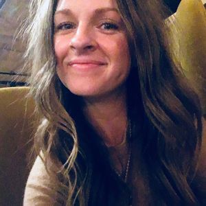 Meet your Posher, Alexandra